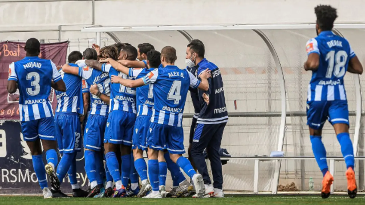 Celebración de los jugadores del Dépor. @RCDEPORTIVO