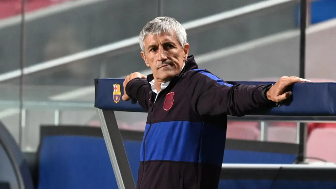 Quique Setién, durante la debacle del Barcelona ante el Bayern en la pasada Champions. AEP