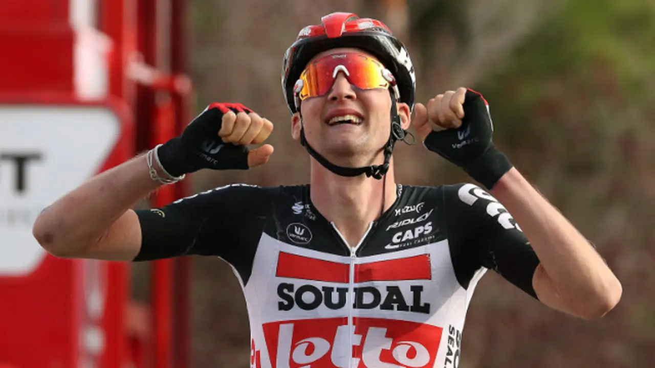 Wellens entra primero en meta. EFE