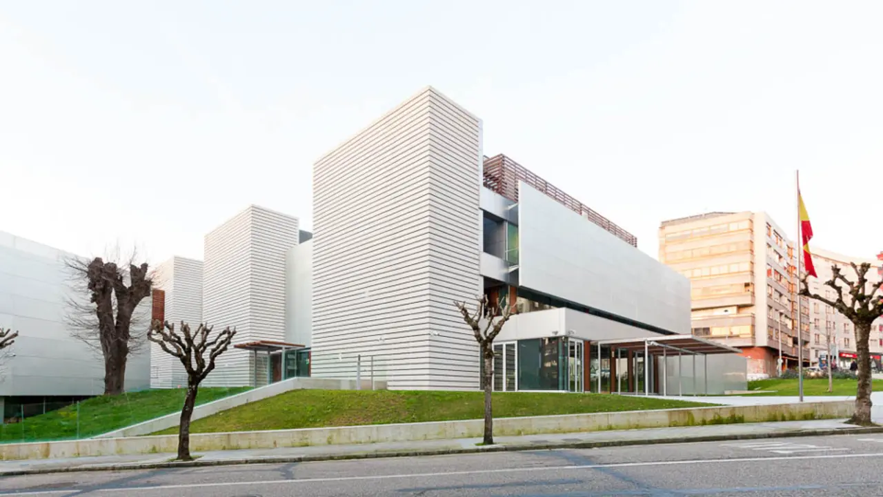 Comisaría de la Policía Nacional de Vigo. INTERNET