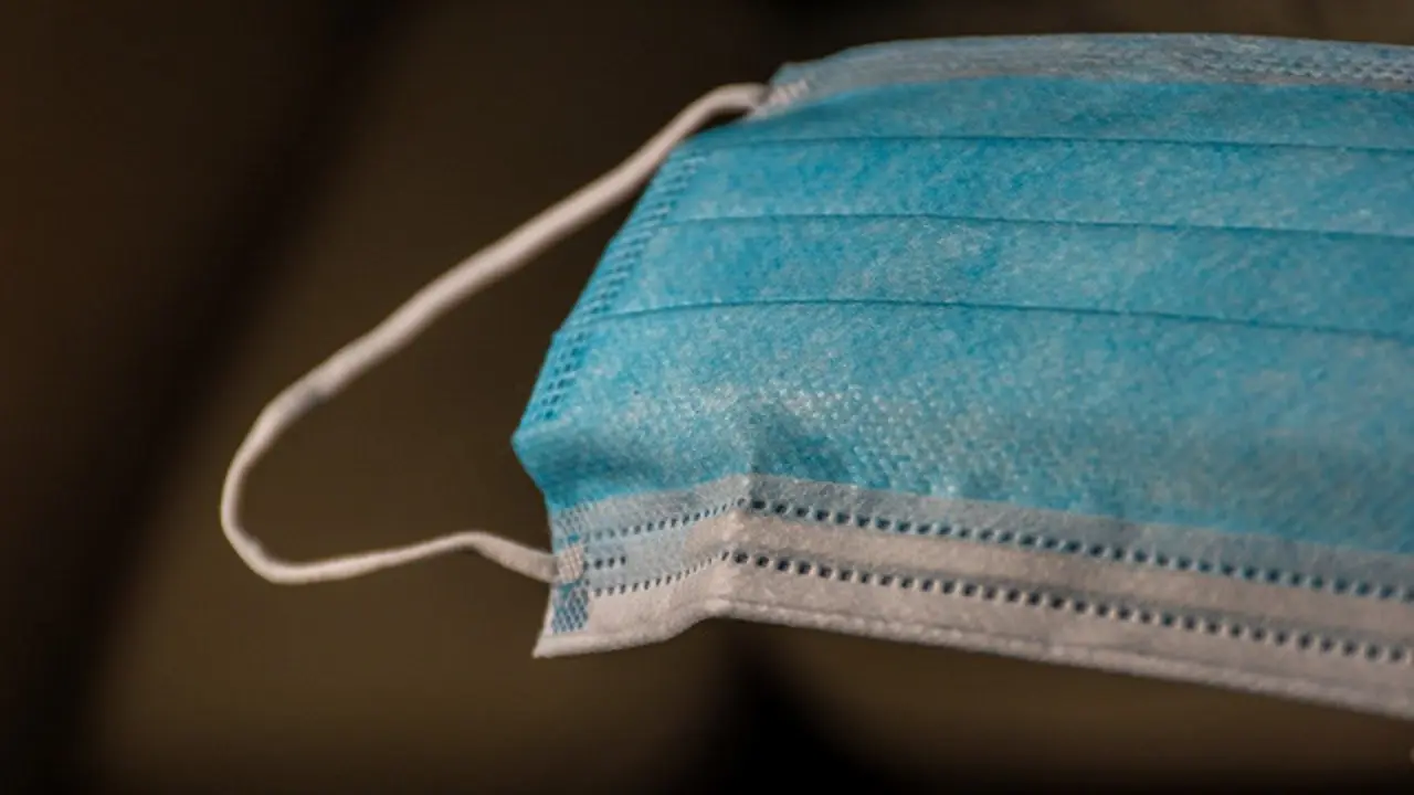 Unha máscara usada.PIXABAY (Ri_Xa)