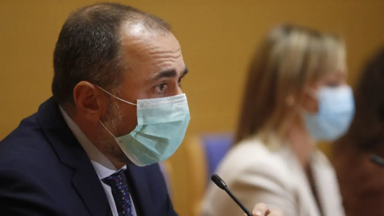 Los conselleiros de Sanidade y Política Social. LAVANDEIRA JR