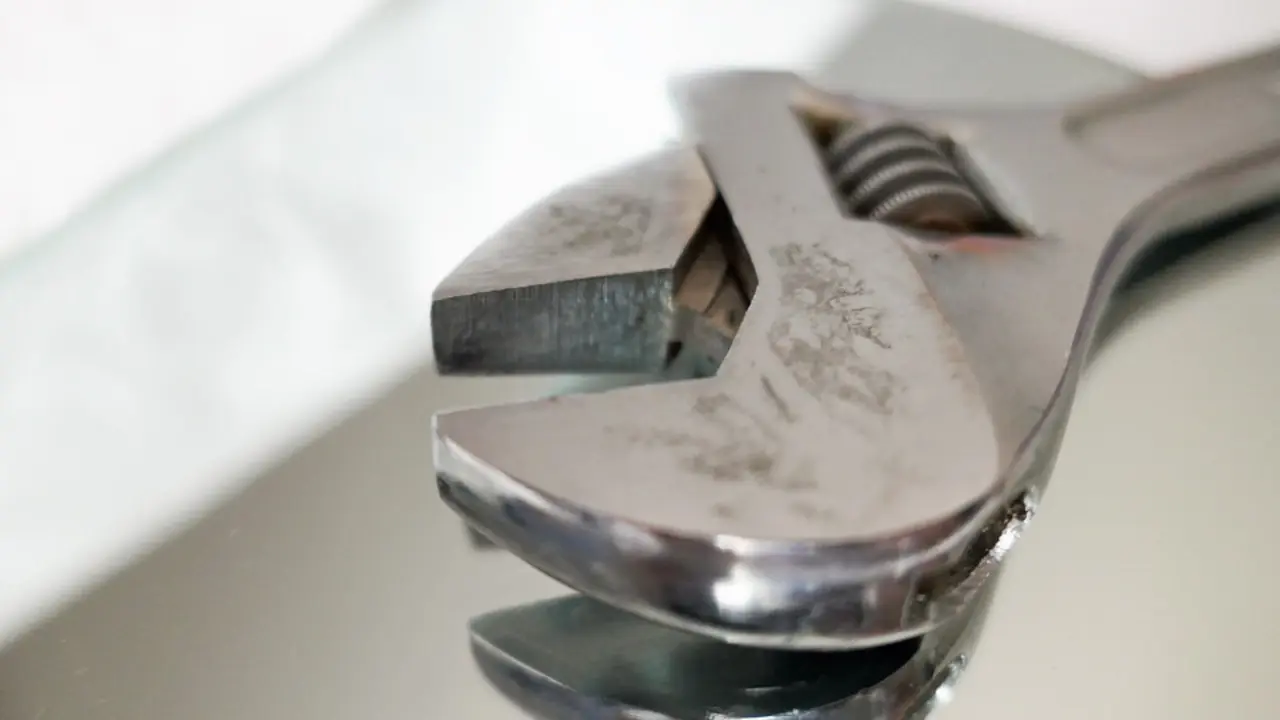 Imagen de una llave inglesa. PIXABAY