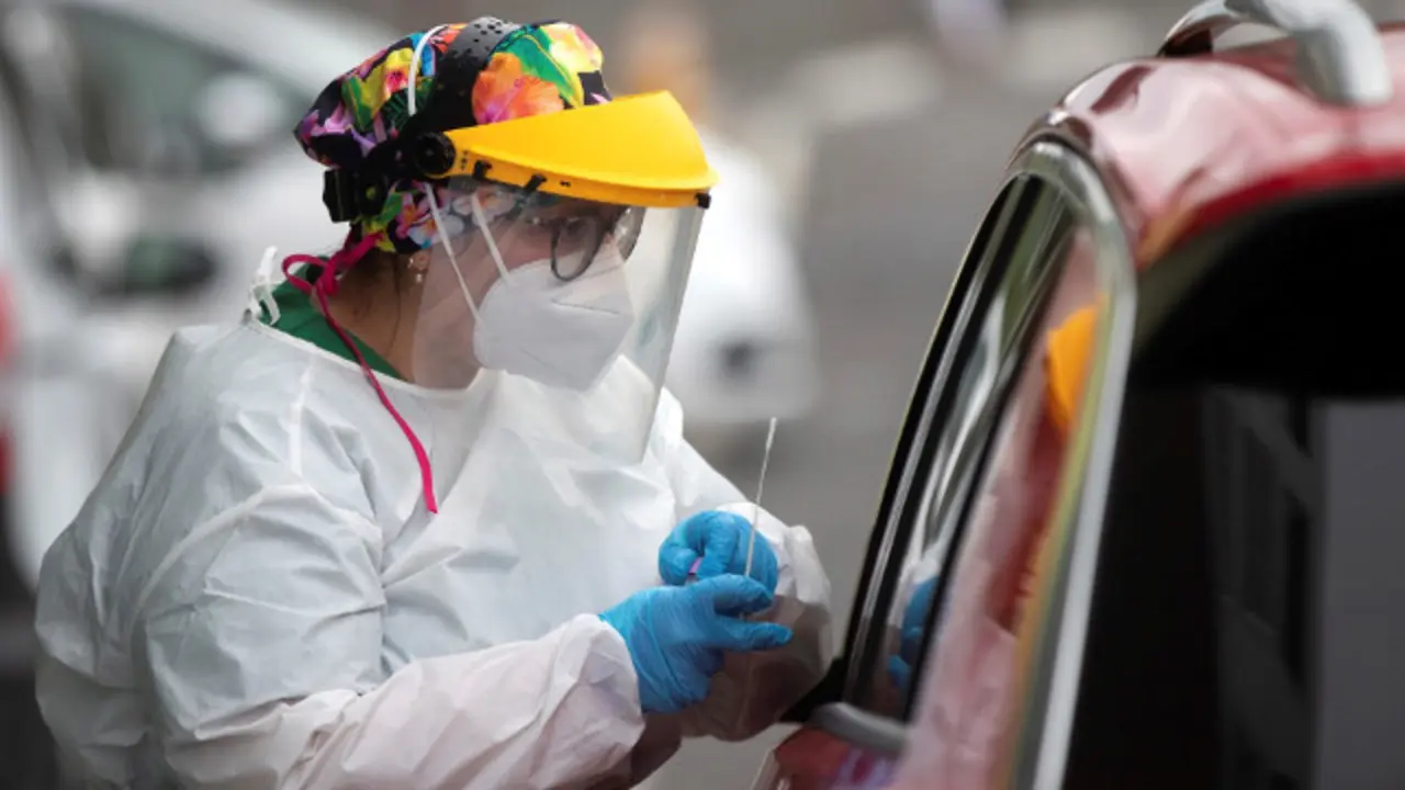 El Covidauto del Chus. ÓSCAR CORRAL