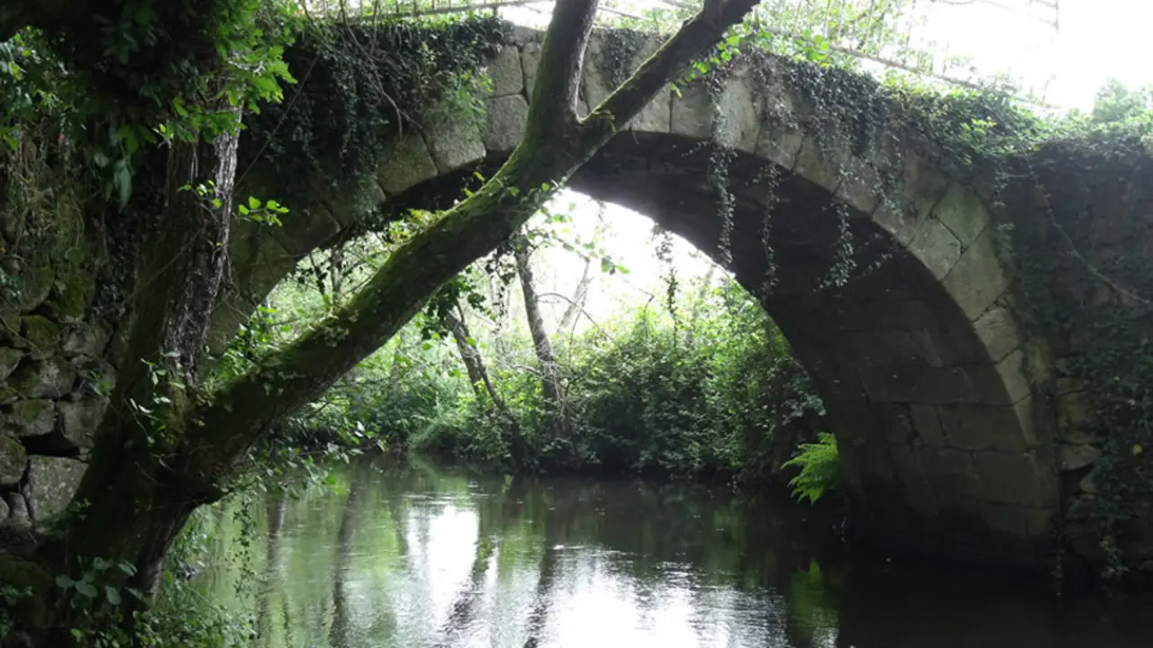 Ponte medieval de Chapa, na Vía da Prata ao seu paso por Silleda. TURISMO SILLEDA