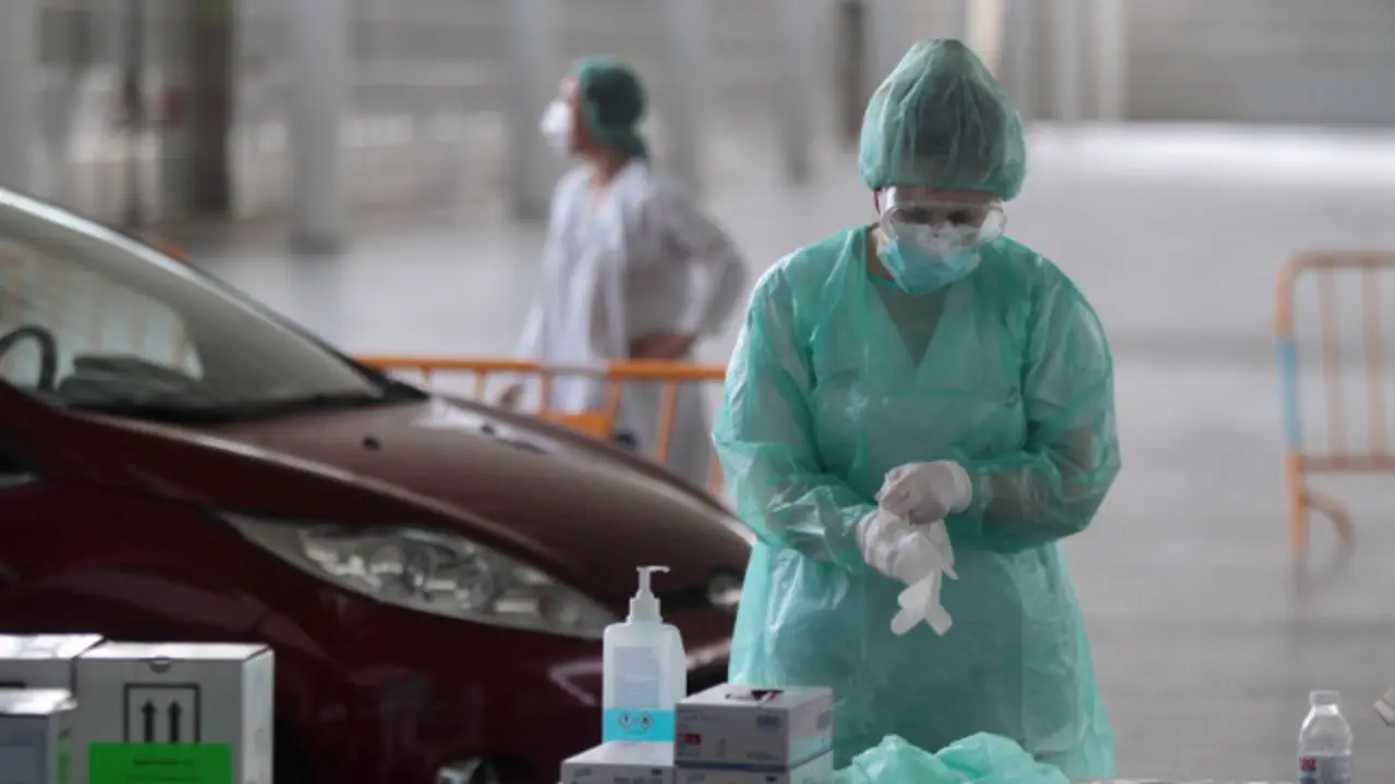 Pruebas PCR en Pontevedra. RAFA FARIÑA