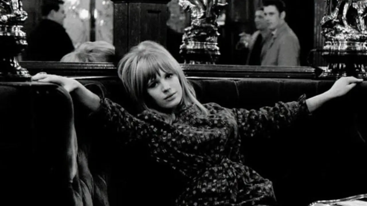 Marianne Faithfull.