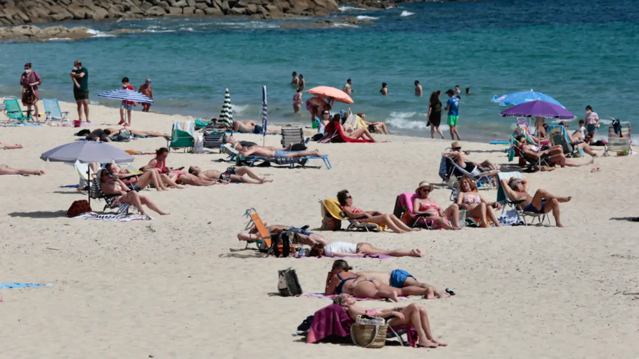 Xente en Silgar. RAFA FARIÑA