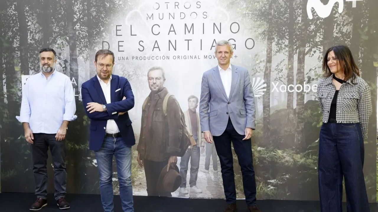 De izquierda a derecha, Alejandro R. Morales, Javier Sierra, Alfonso Rueda y María José Larrañaga. EFE