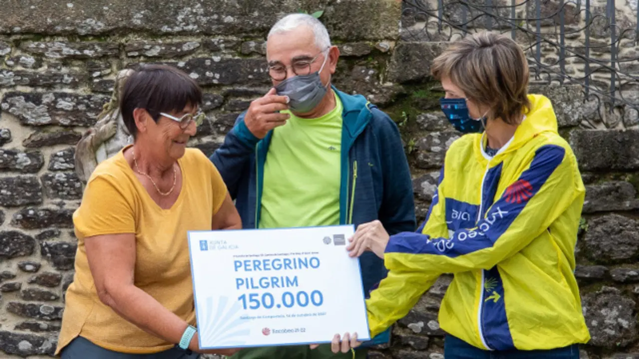 Marie Boileau y su esposo junto a Nava Castro. EP