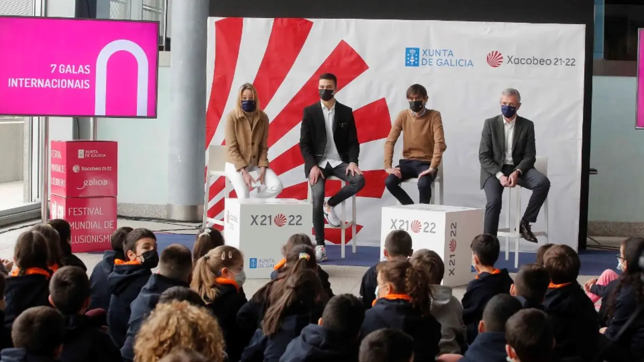 Alfonso Rueda y Marta Fernández Tapias en la presentación de 'Galicia Ilusiona'. XUNTA