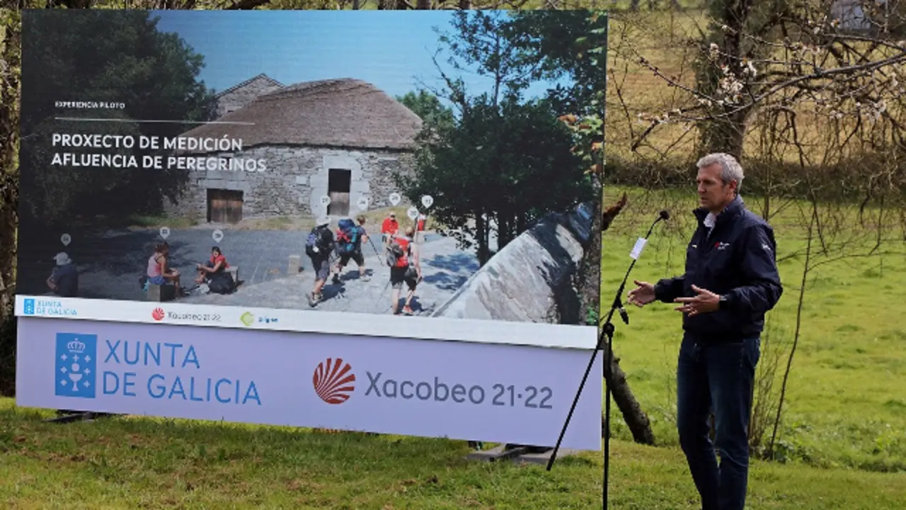 El vicepresidente en Arzúa, este jueves. EFE