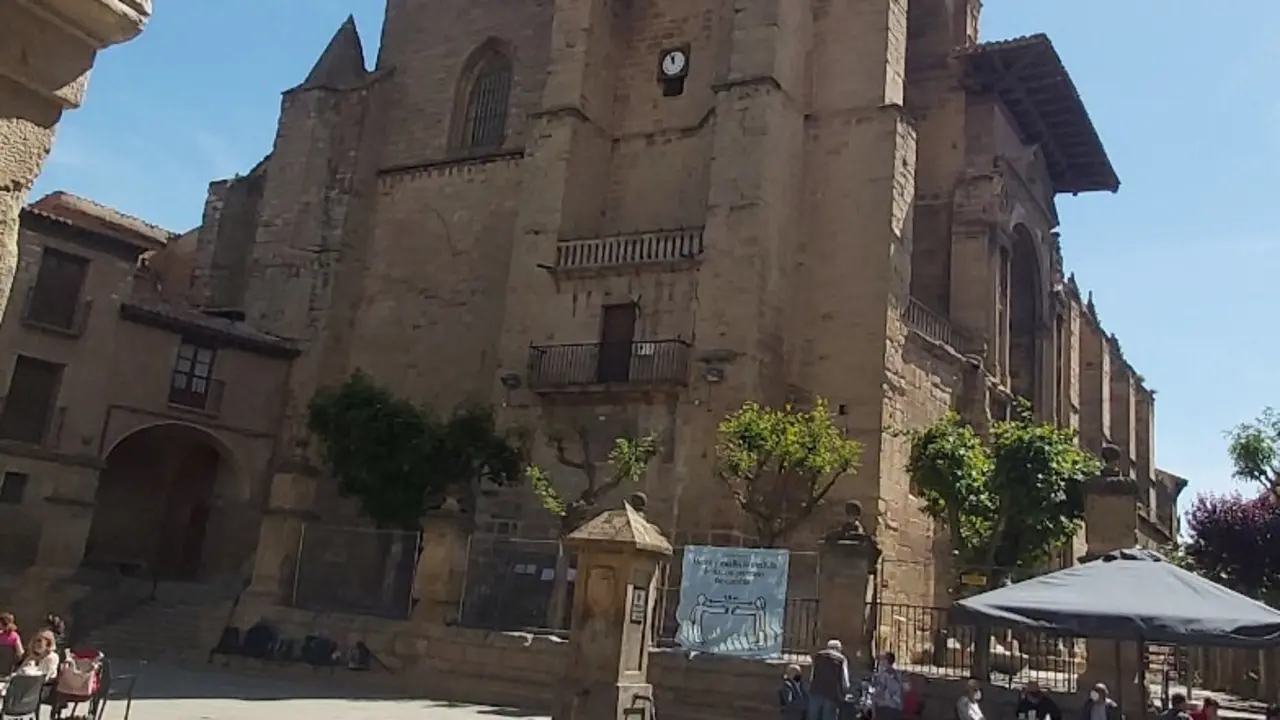 Plaza Mayor de Viana. J.L.