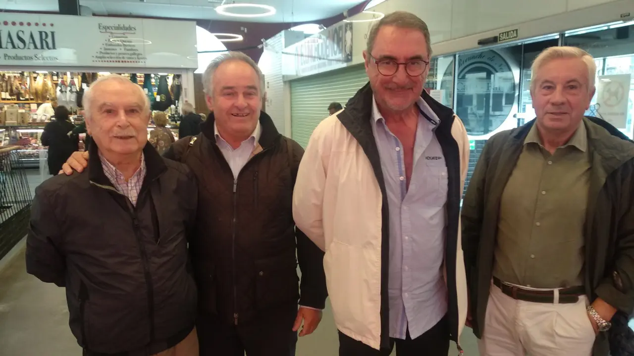 Carlos Herrera, en la Praza de Abastos. EP