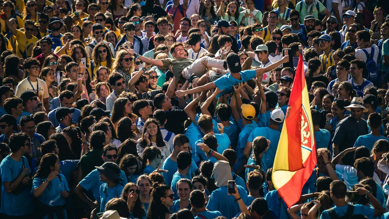 Participantes en la peregrinación. EFE