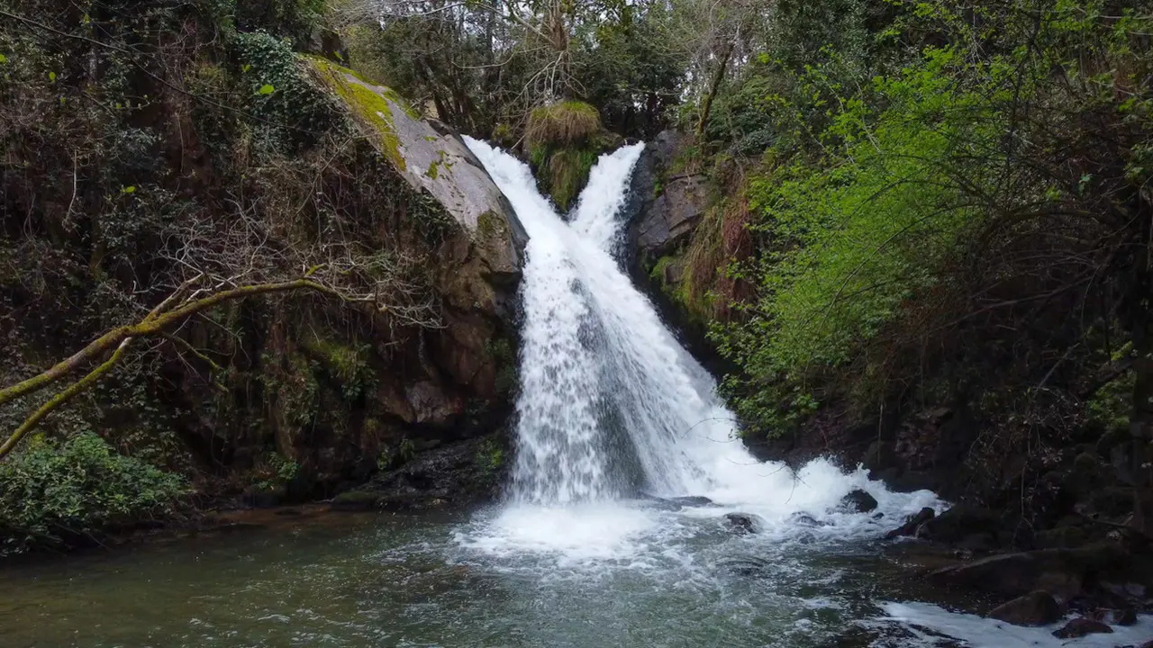 Fervenza do Muíño da Serra ou do Pereiro (Boqueixón)