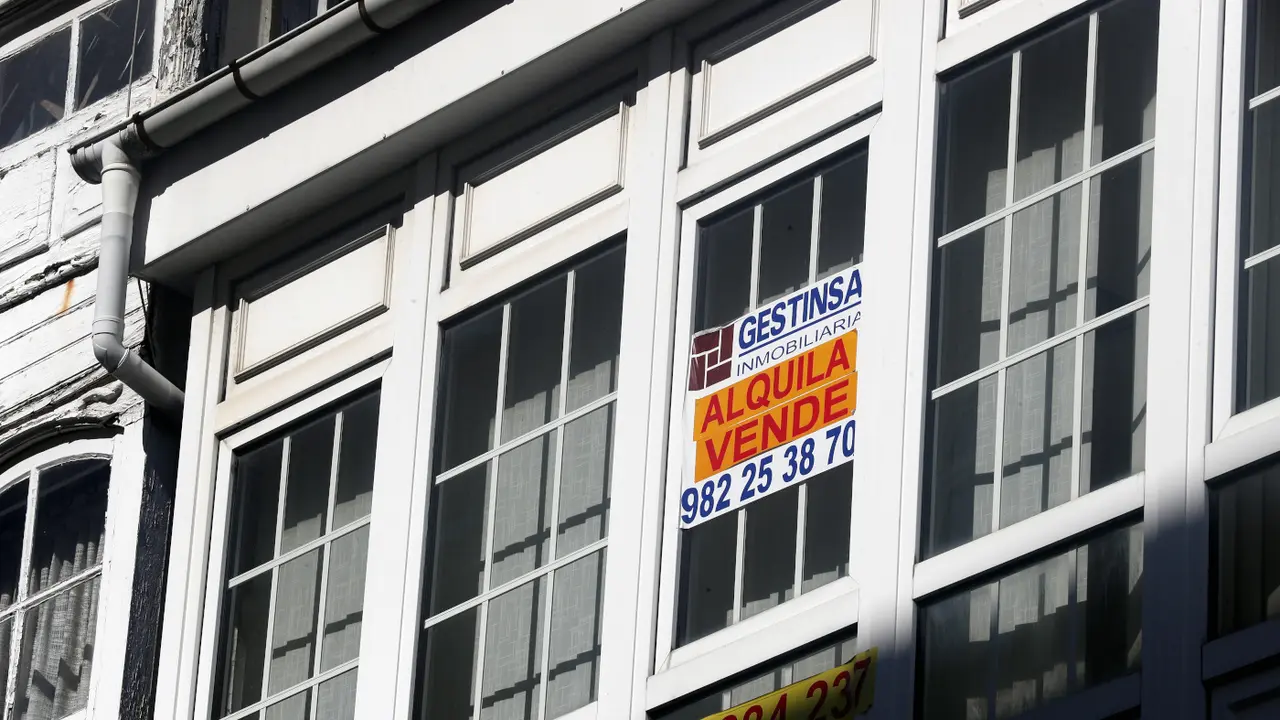 Cartel de 'se alquila'. EP