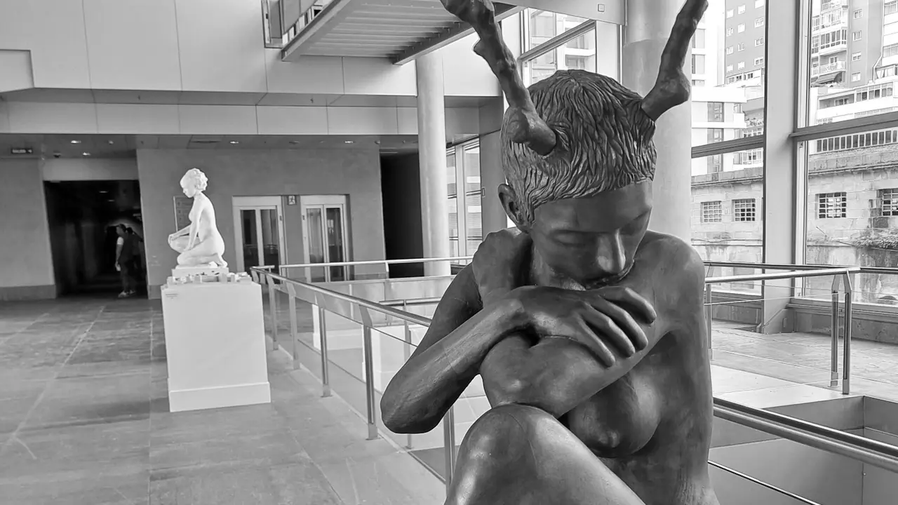 Mostra de escultura de Sergio Portela no Pazo de Congresos Mar de Vigo