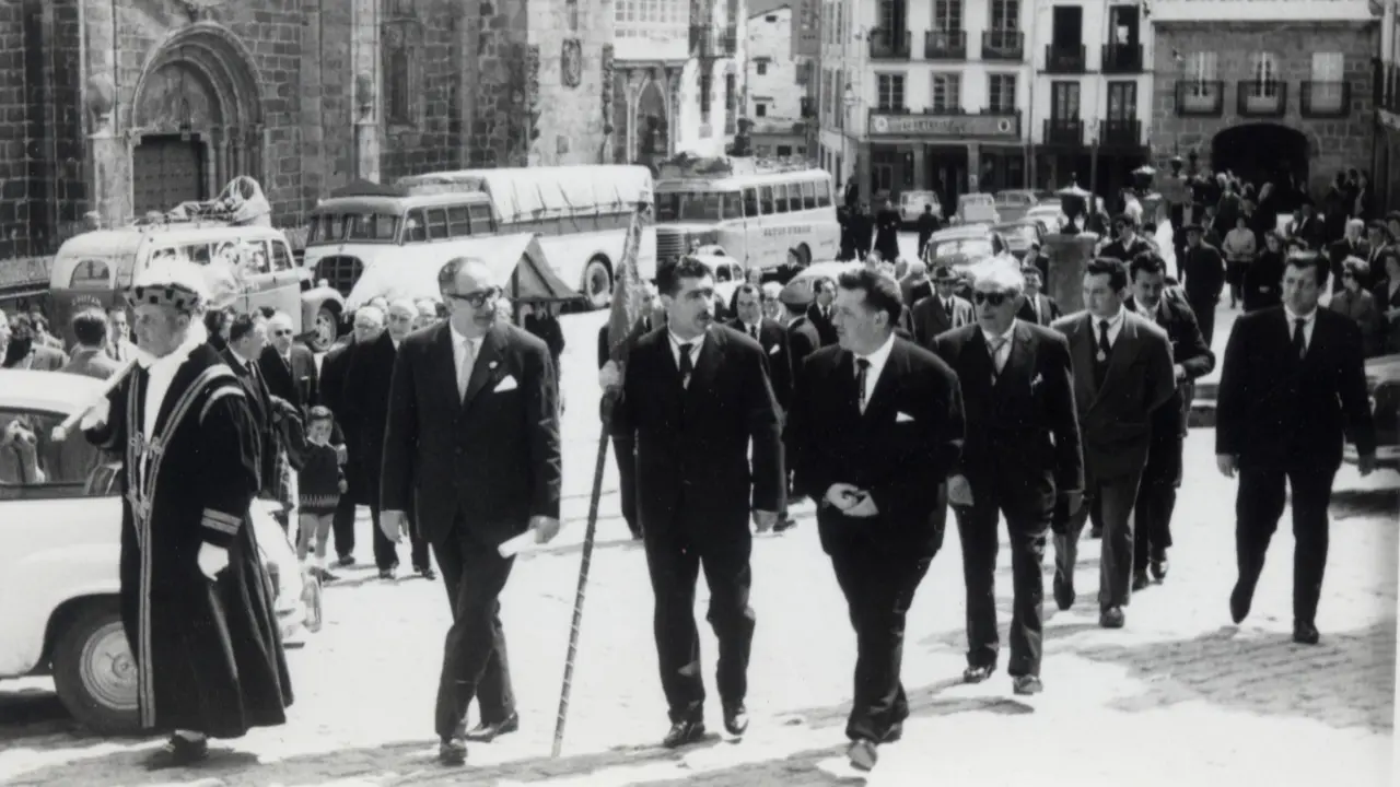 Álvaro Cunqueiro, no día do seu ingreso na Real Academia. RAG