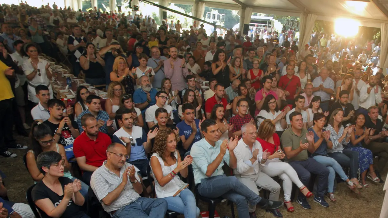 Fiesta de los socialistas en Oroso de 2016. EFE