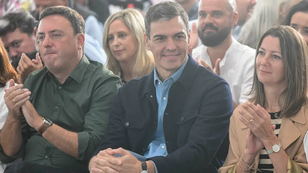 Formoso, Pedro Sánchez y Lara Méndez. NACHO SANTÁS (AGN)