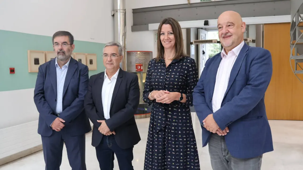 Roberto San Salvador, Luis Menor, Lara Méndez y Xoán Vázquez Mao presentaron el mapa de cohesión social. EP
