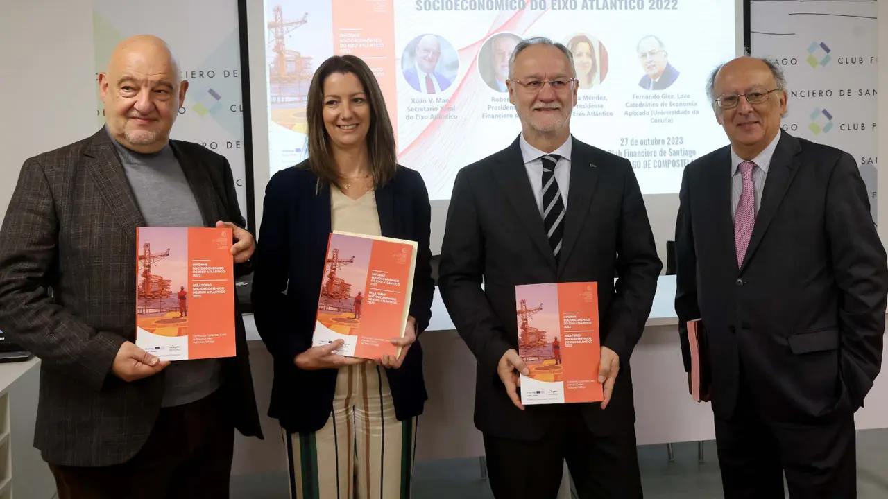 Xoán Vázquez Mao, Lara Méndez, Roberto Pereira y Fernando González Laxe. Pepe Ferrín. AGN