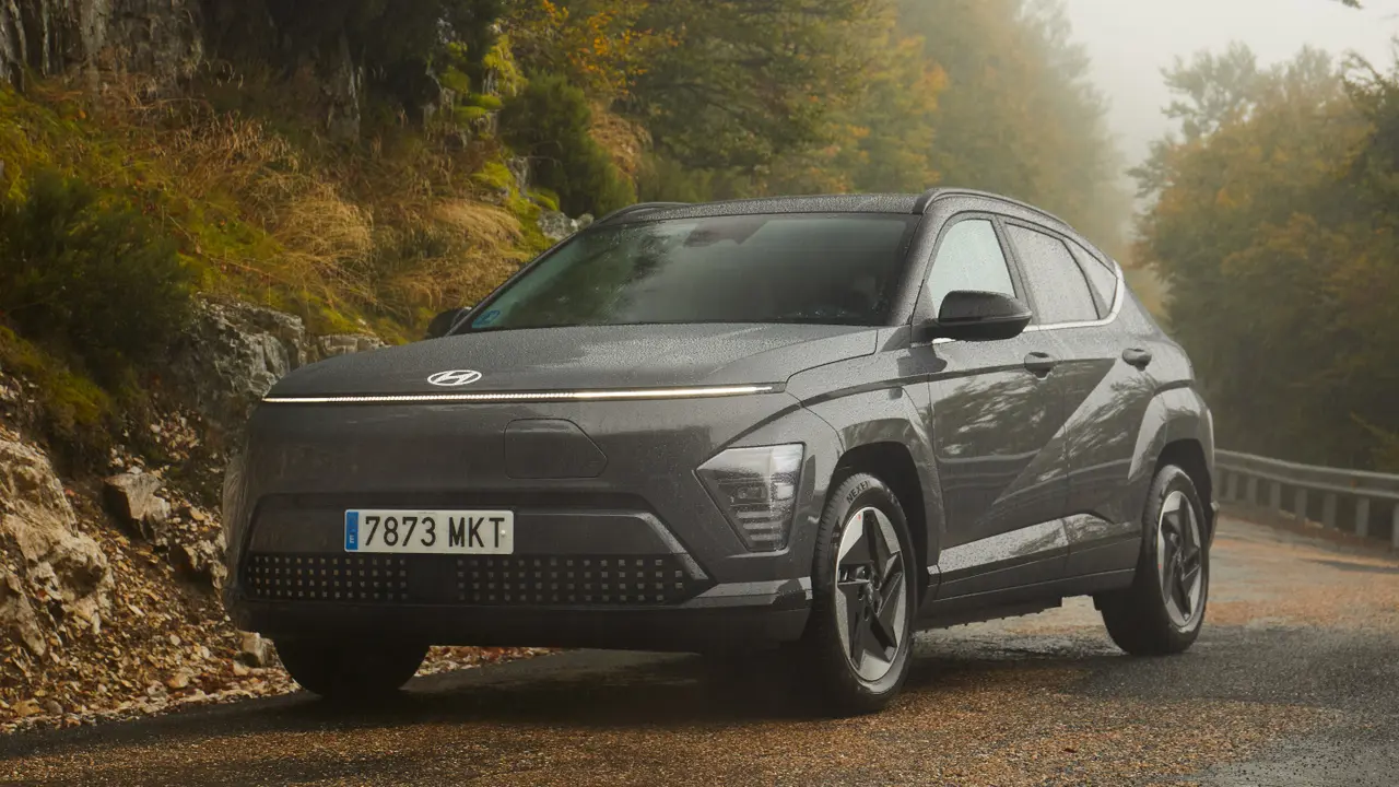 Hyundai Kona e-07