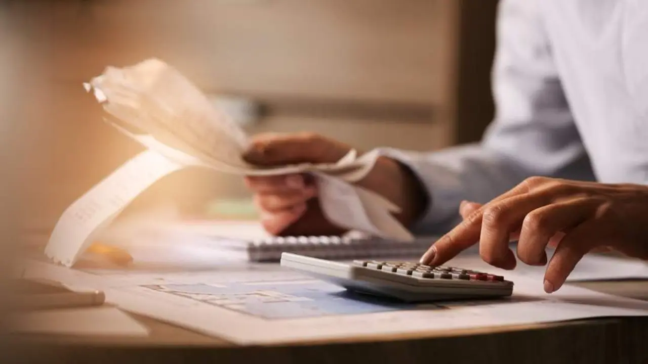 La Xunta espera llegar a cerca de 8.700 profesionales con estas ayudas. AEP