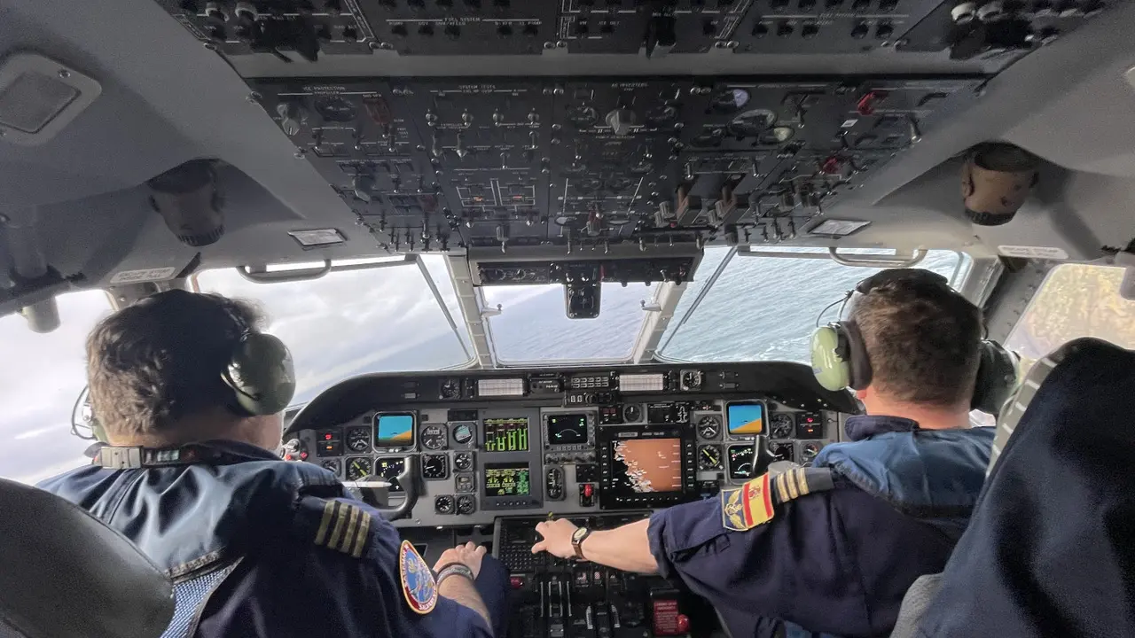 Chete Eytor Garrido y Juan Iglesias, a los mandos del Sasemar 102.AGN