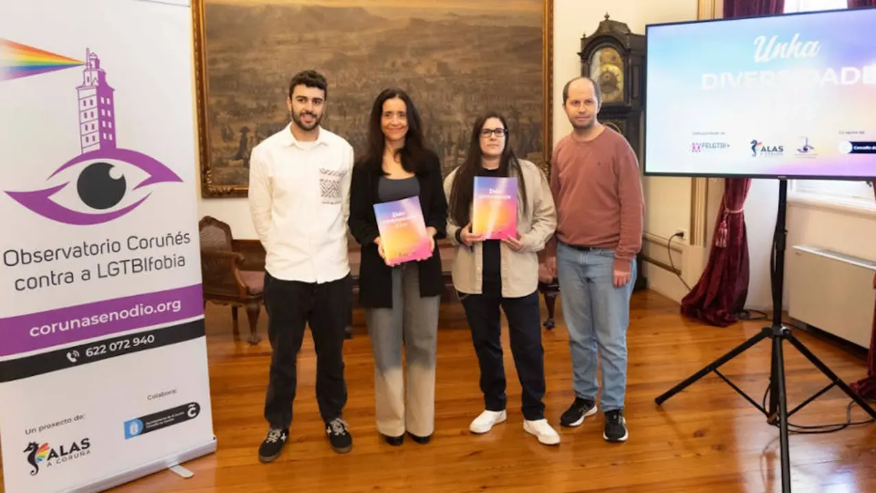 Alas presentó los resultados de su observatorio en el Concello de A Coruña. EP