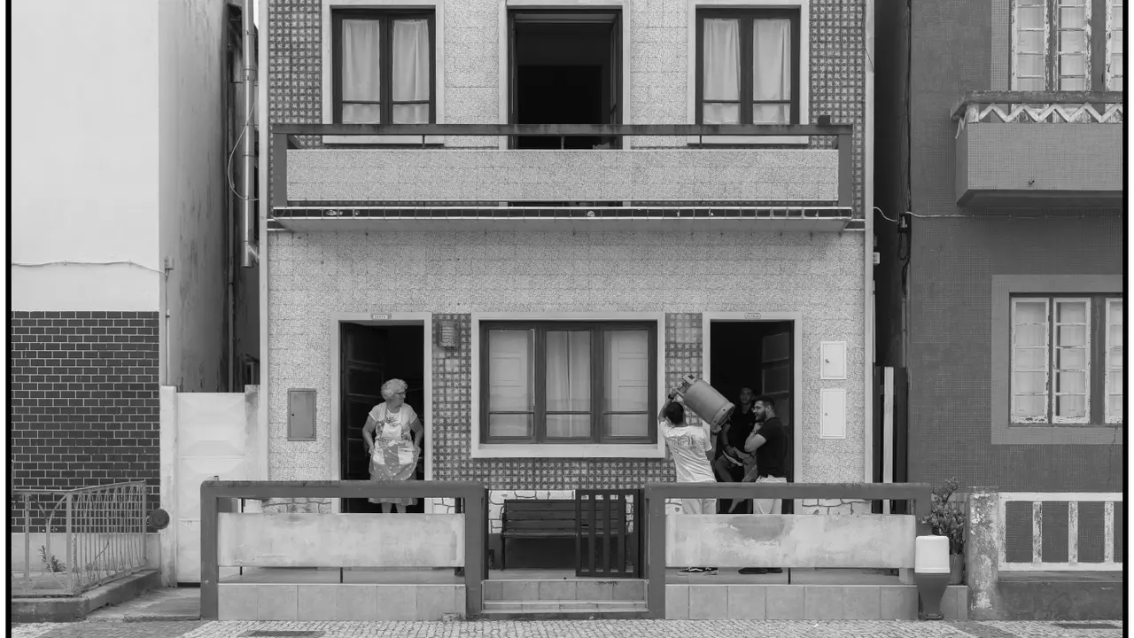 'As mulleres que miran'. MARÍA MORADO Portada