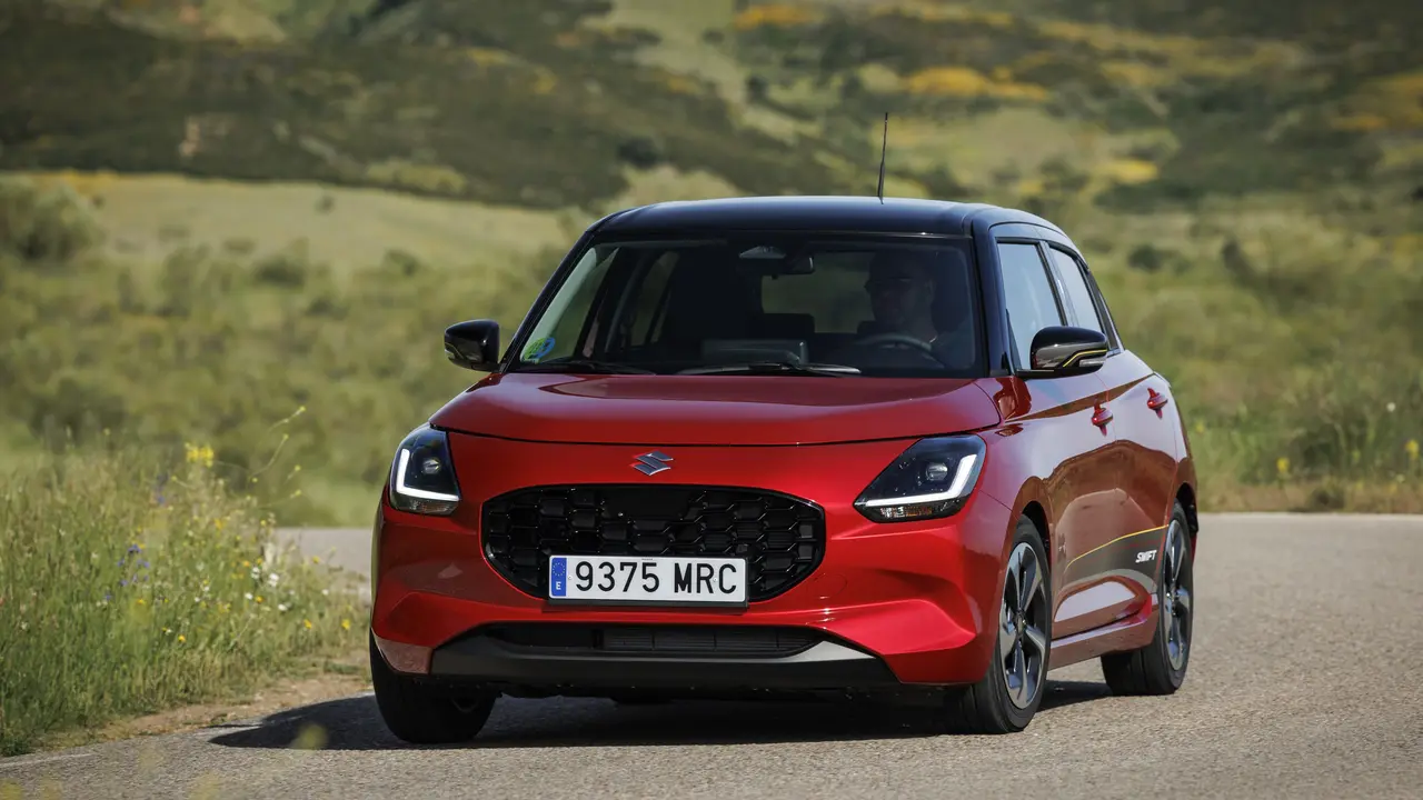 SUZUKI_SWIFT_2024-50