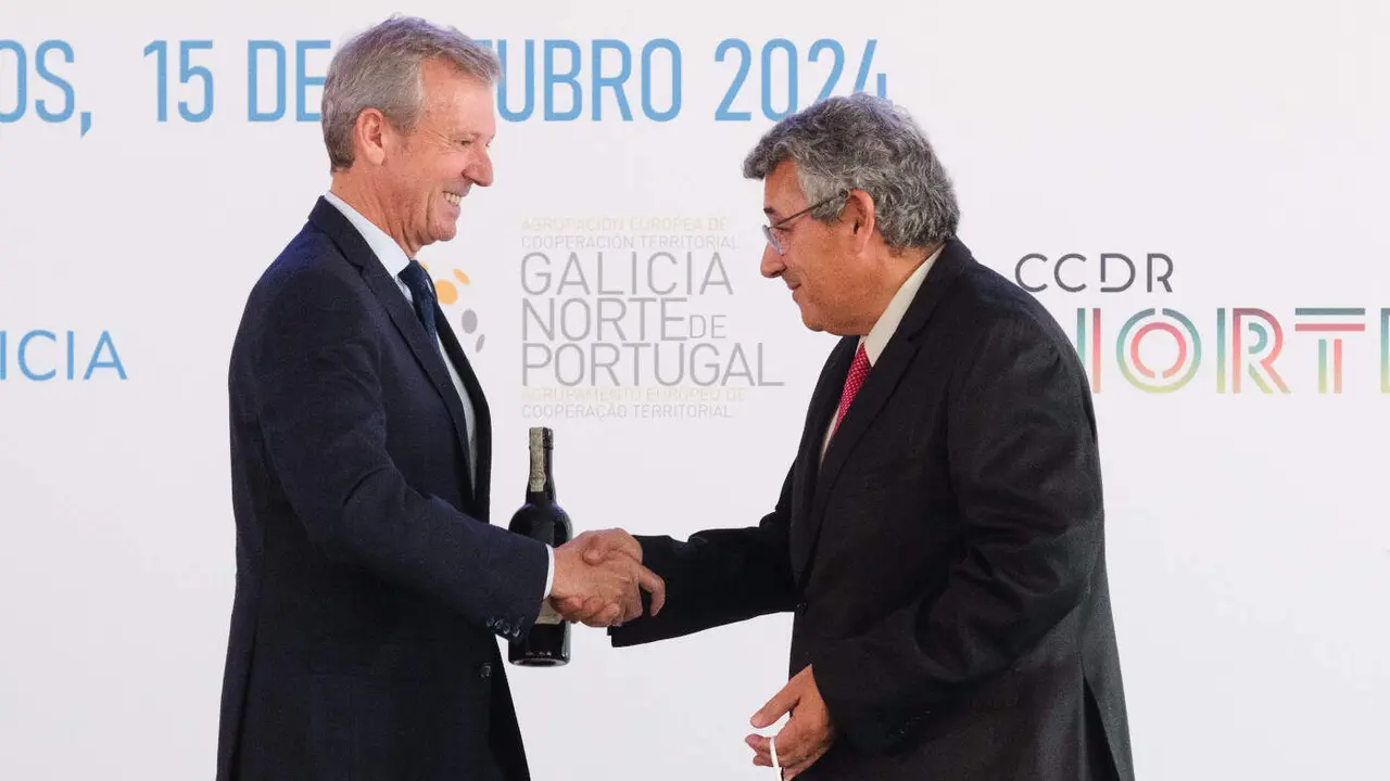 Alfonso Rueda y António Cunha, en Matosinhos.EP