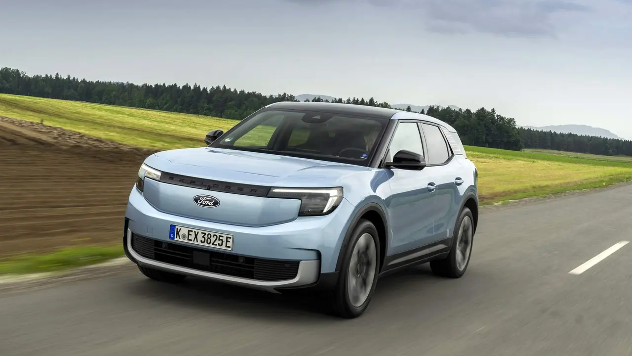 FORD_EXPLORER_ARCTIC_BLUE_16