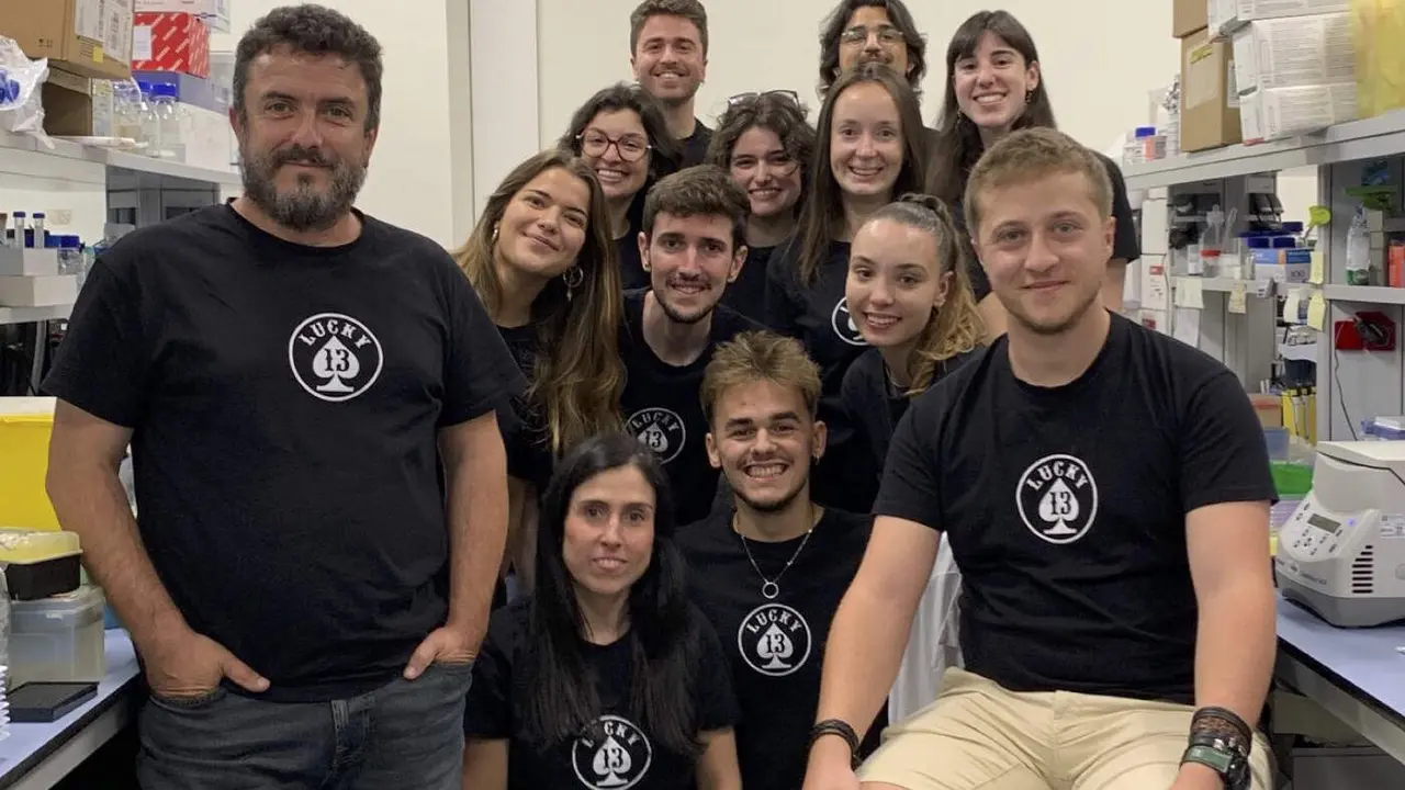 Manuel Collado y su equipo de investigadores. EP