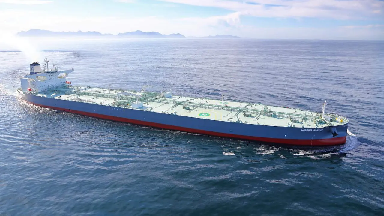 El Nissos Rhenia, en una imagen de su casa armadora. Kyklades Maritime