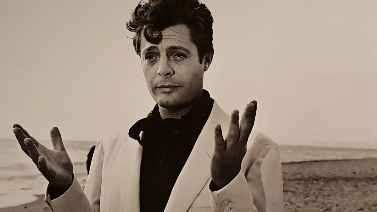 Marcello Mastroianni, en una escena de 'La dolce vita' /AEP