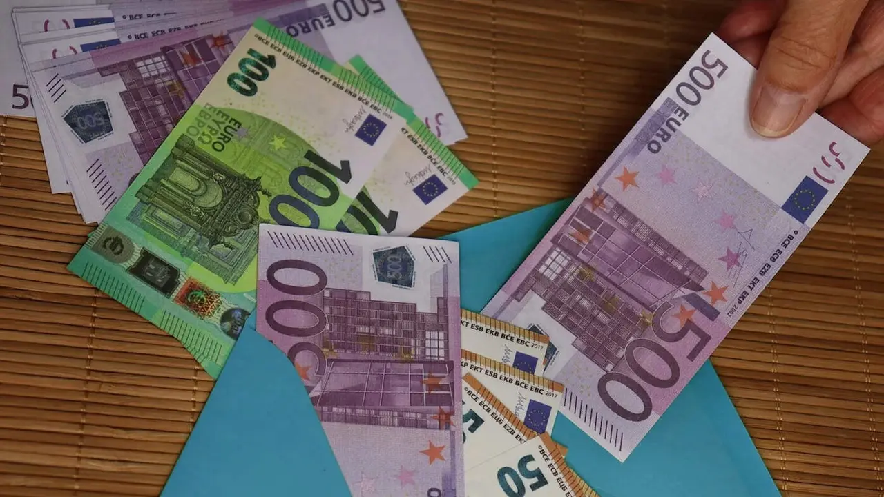 Billetes de diferentes cuantías. PIXABAY