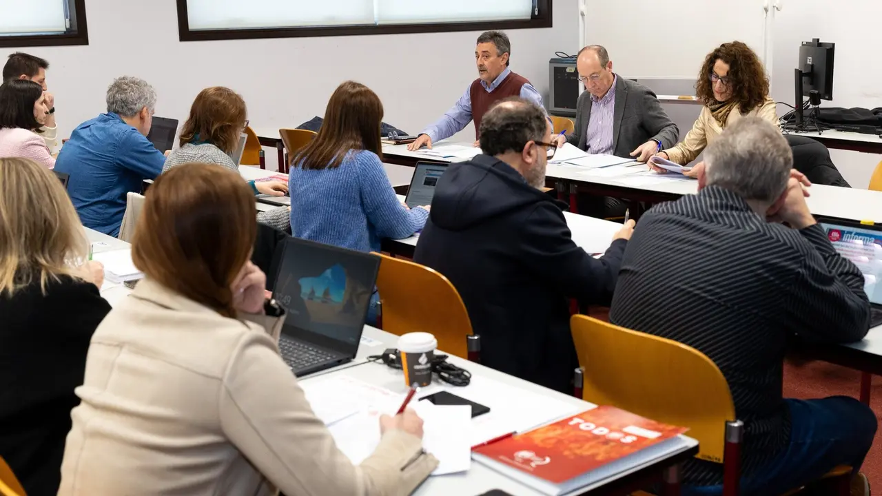 Reunión de la mesa sectorial de educación. EP