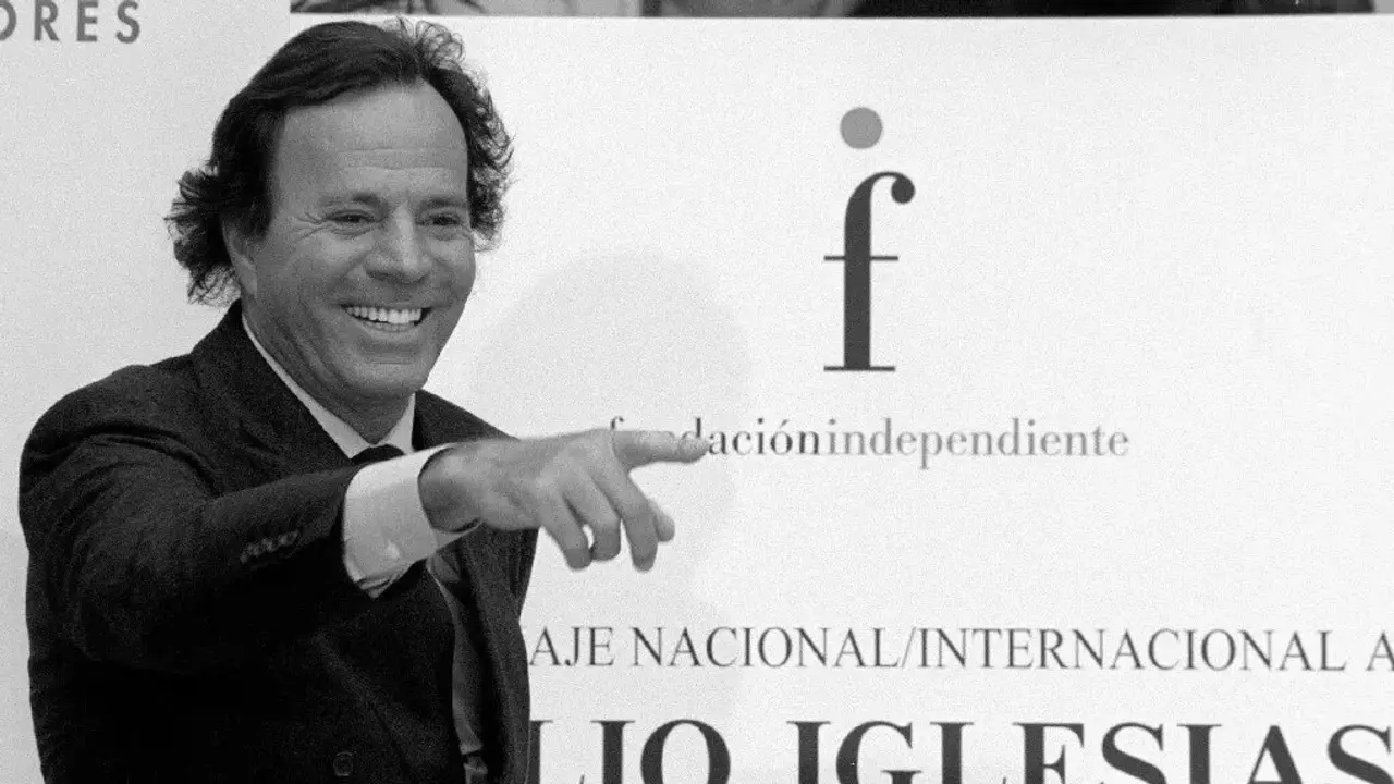 Julio Iglesias. AEP