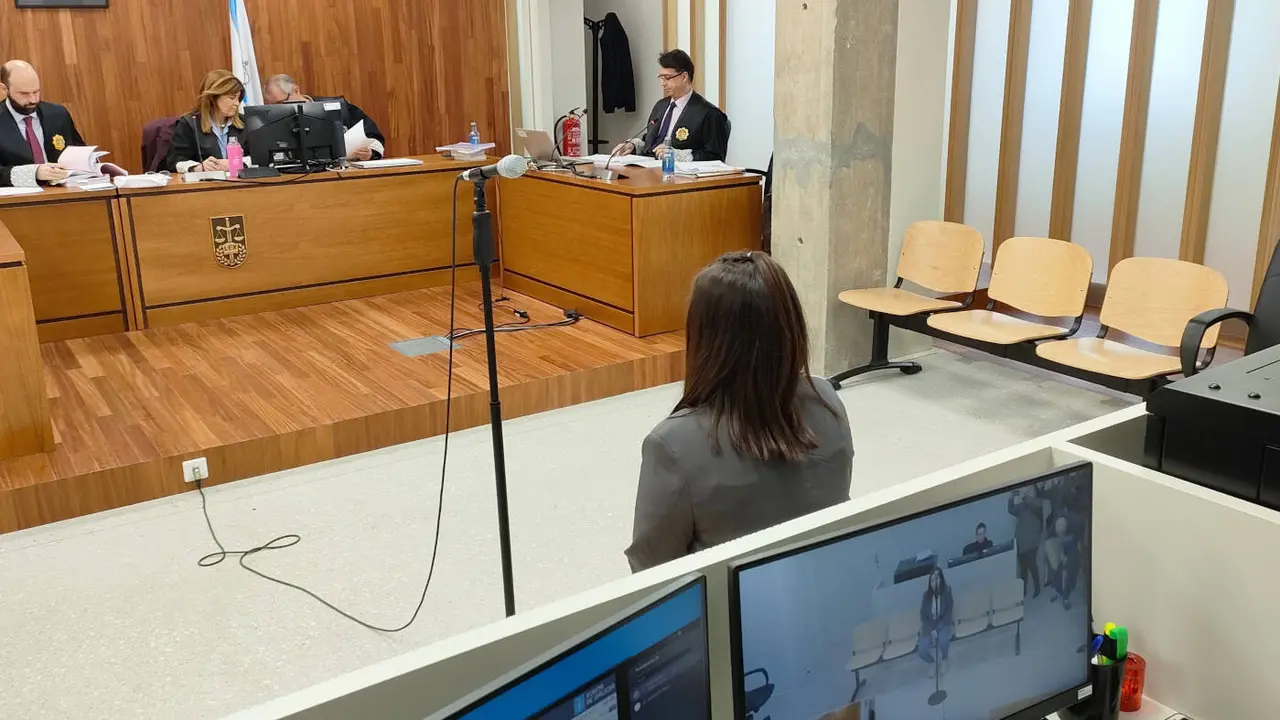 La condenada a seis años de cárcel por dejar tuerto a su novio en Vigo, durante el juicio en febrero. E.PRESS