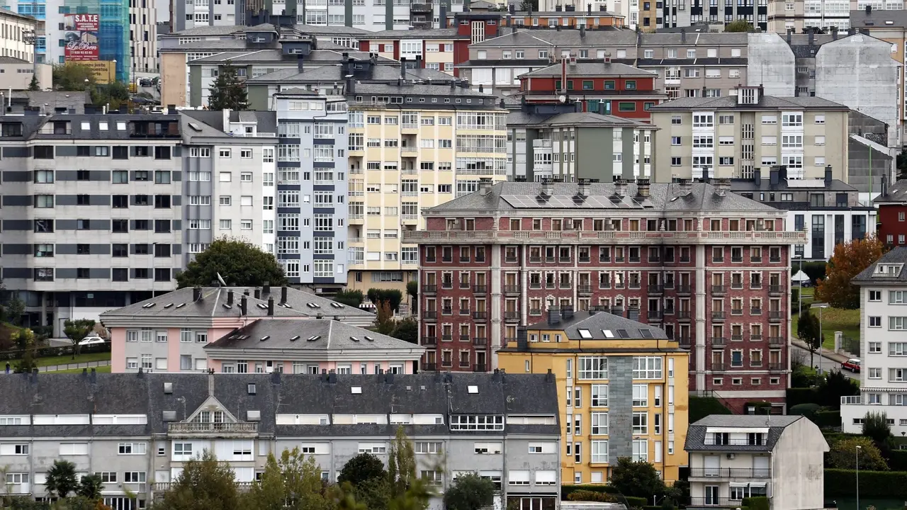 En la provincia de Lugo las retribuciones incluso han bajado en el último año, en un 3%, y las rentas se dispararon un 13%. EP