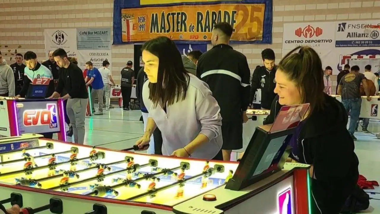 Laura y Tania jugando en el Máster de Rábade. CEDIDA