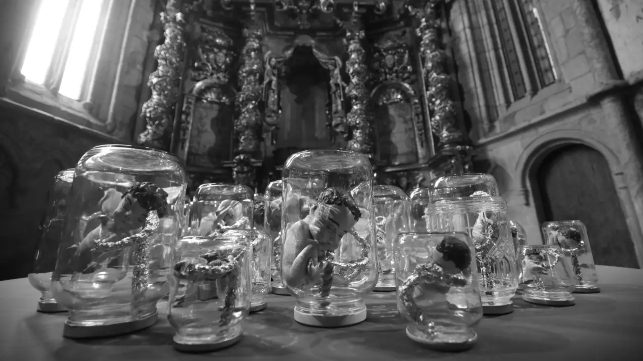 Peza da Bienal de Pontevedra. FREIRE