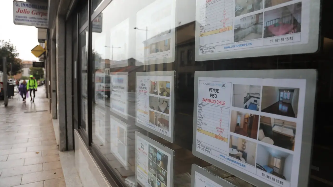 Escaparate de una inmobiliaria.