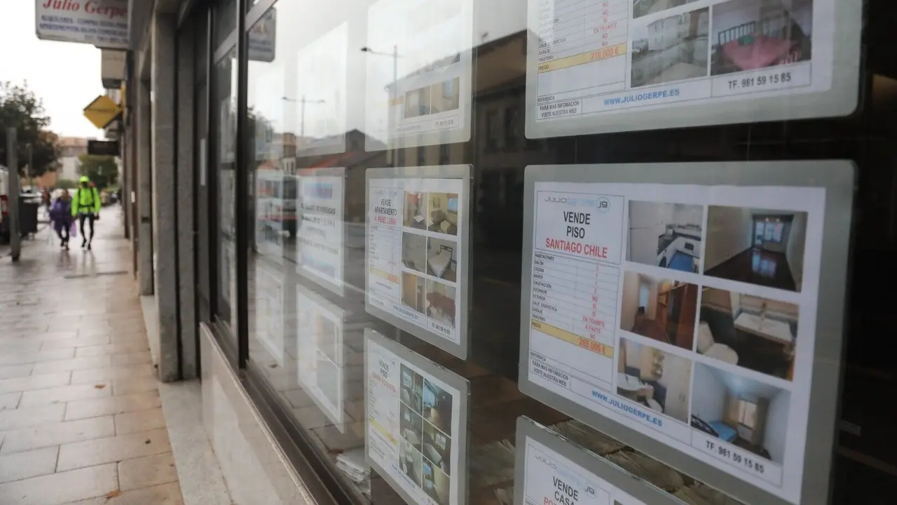 Anuncios de pisos en venta en Santiago de Compostela. AGN