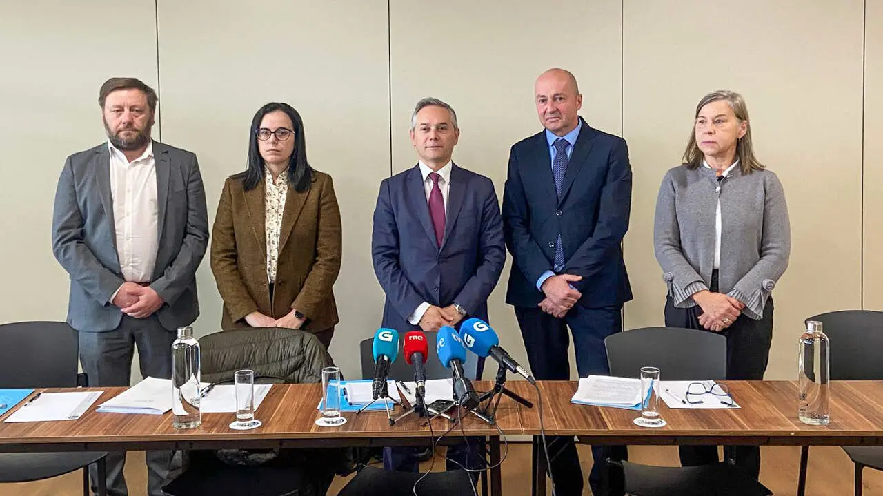 Representantes de Cortizo, Exlabesa, Extrugasa, Asime y la patronal española del aluminio. EP