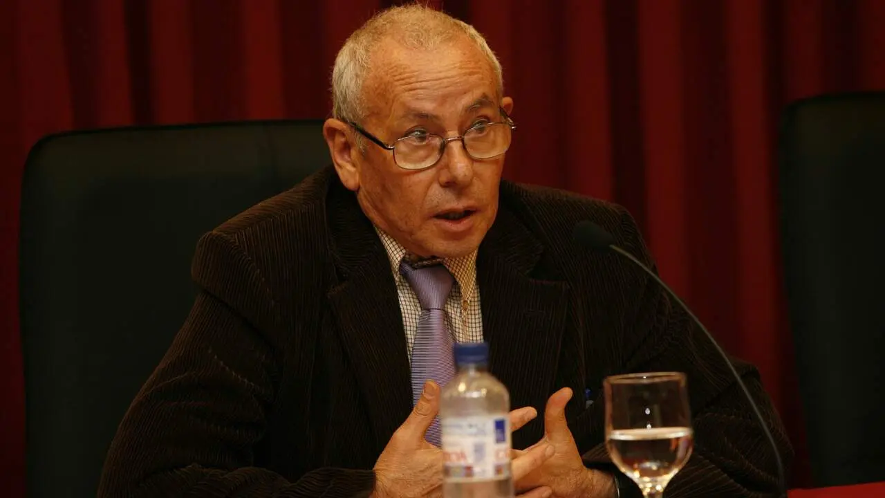 XOSE CARLOS FERNANDEZ DIAZ, INGENIERO TECNICO DE OBRAS PUBLICAS, PARTICIPO EN UNA JORNADA SOBRE EL FERROCARRIL EN GALICIA ORGANIZADA POR LA ESCOLA POLITECNICA SUPERIOR