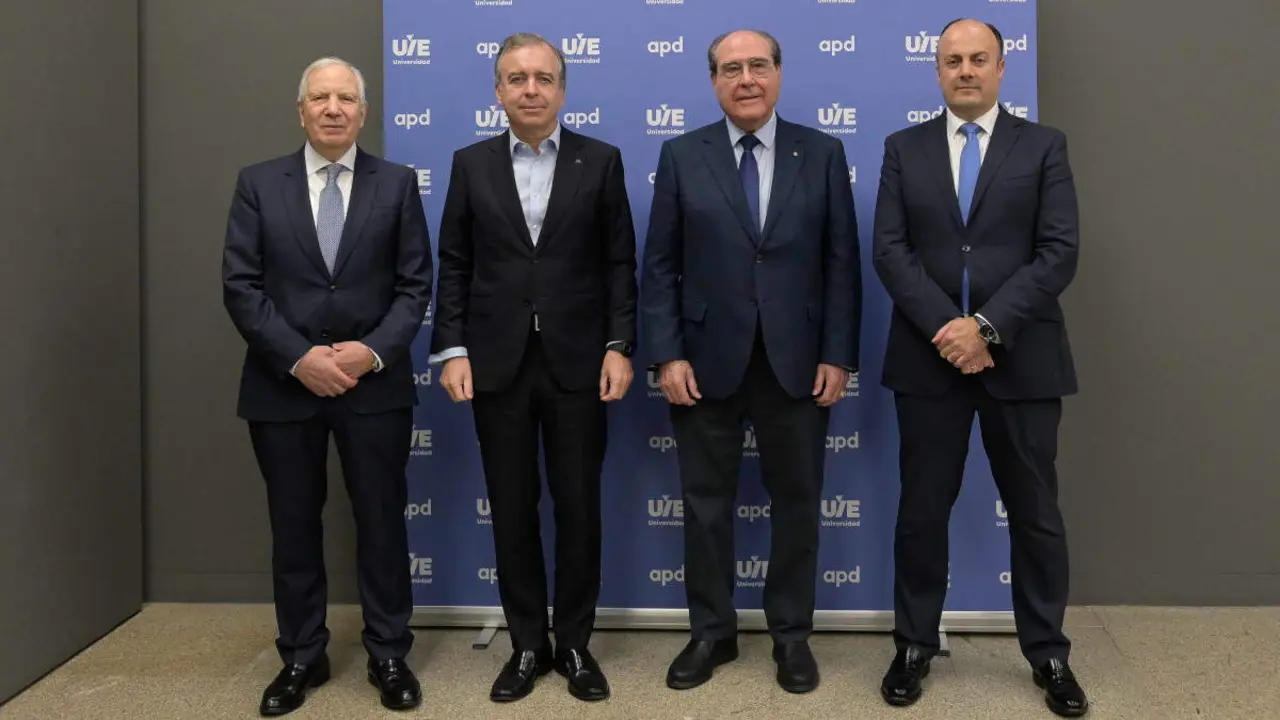 Jos&eacute; Gonz&aacute;lez, Francisco Botas, Miguel &Aacute;ngel Escotet y Alfredo Ramos. EP